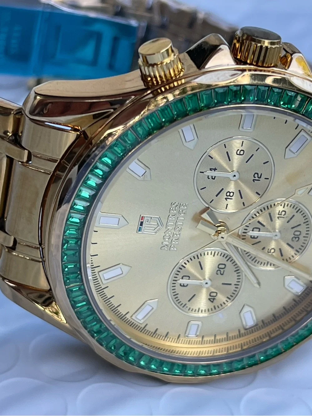 Invicta this eye